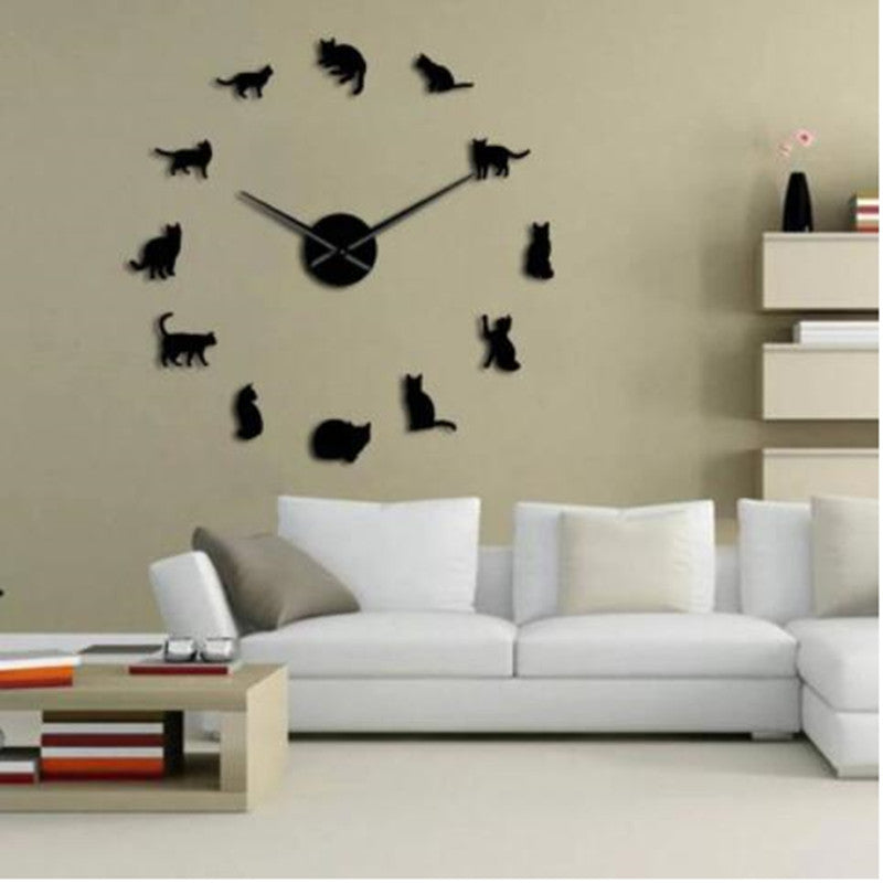 Simple wall clock for cat