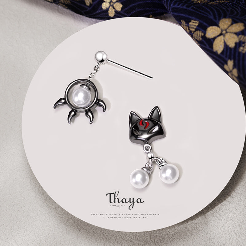 Thaya 925 Sterling Silver Earring Cute Black Cat & Paw Stud Earring  Japanese Style For Women Silver Ear Fashion Fine Jewelry