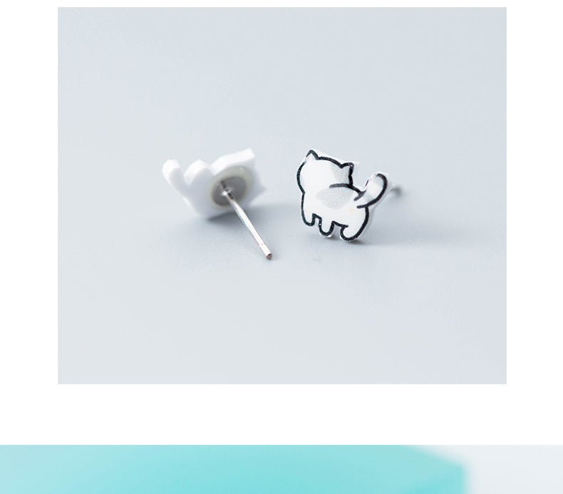 S925 White Fungus Nails Female Fashion Cute Cute Cat Earrings Sweet Small Animal Ear Jewelry Female E8978