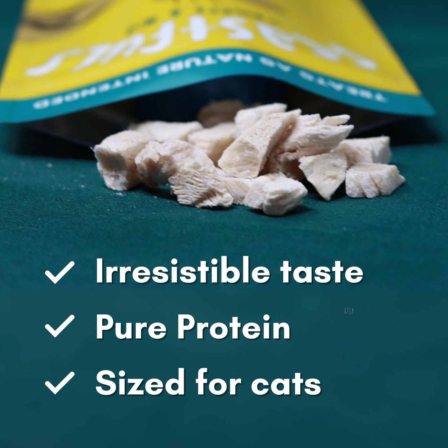 ALBERT & MIA Feastfuls Freeze Dried Cat Treats - 100% Chicken Breast, Soft, High in Protein, Extra Tasty, Great for Training Cats (3oz)